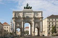 0450-Siegestor